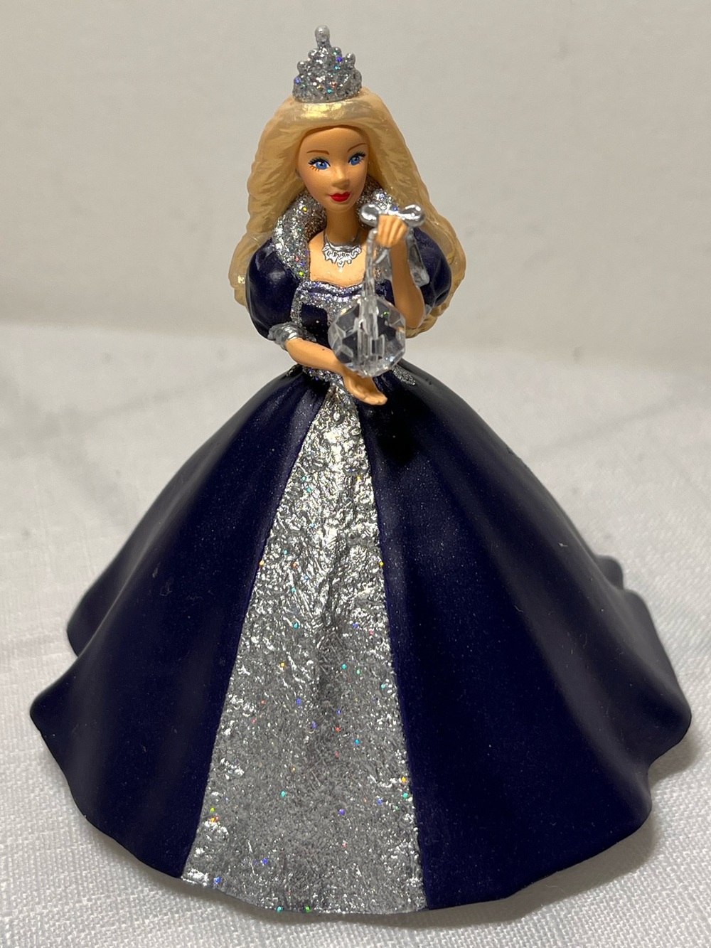 1999 Hallmark Keepsake Ornament of Barbie as The Millennium Princess
Mattel